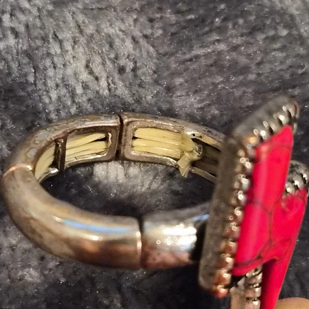 Red Faux Turquoise Lightning Bolt Stretch Ring Silver Tone Western Boho Edgy